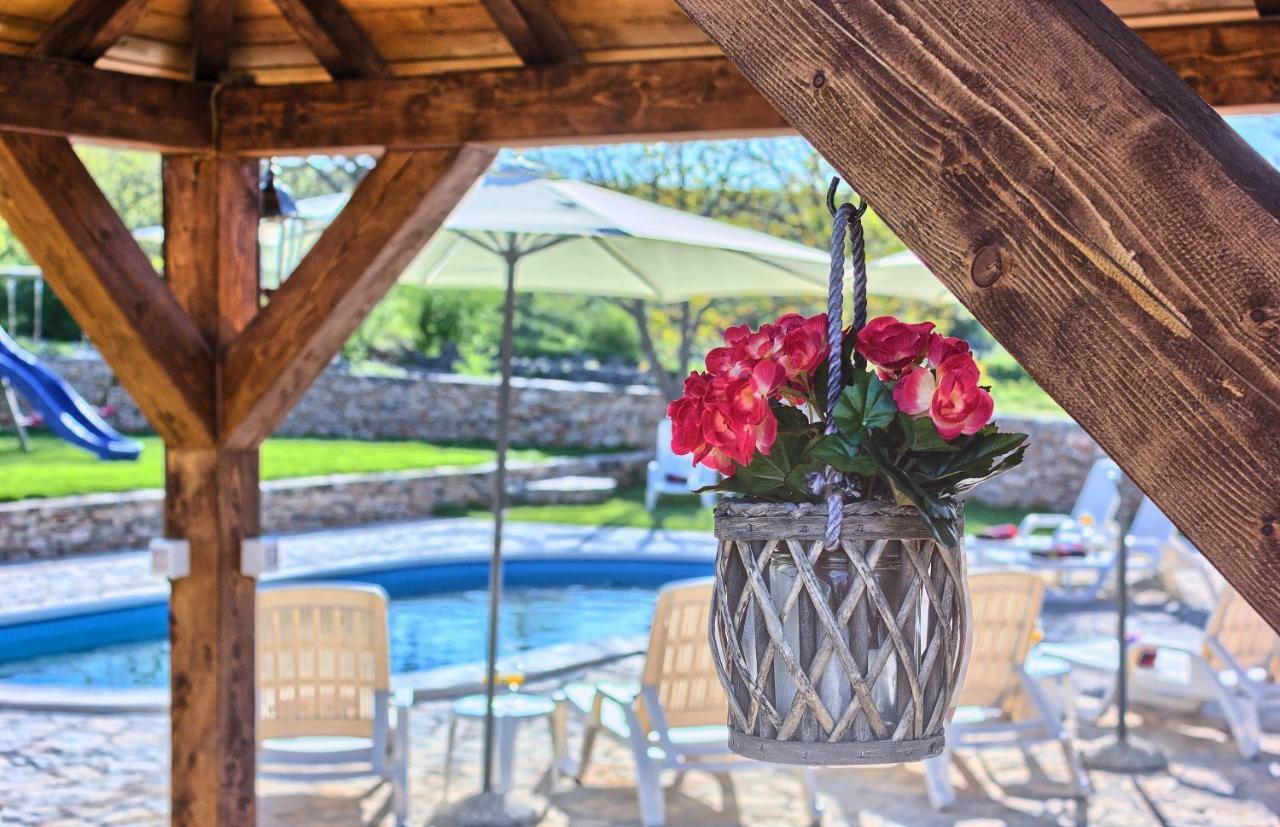 Dalmatia Stone House - Heated Pool Pensionat Biorine Exteriör bild