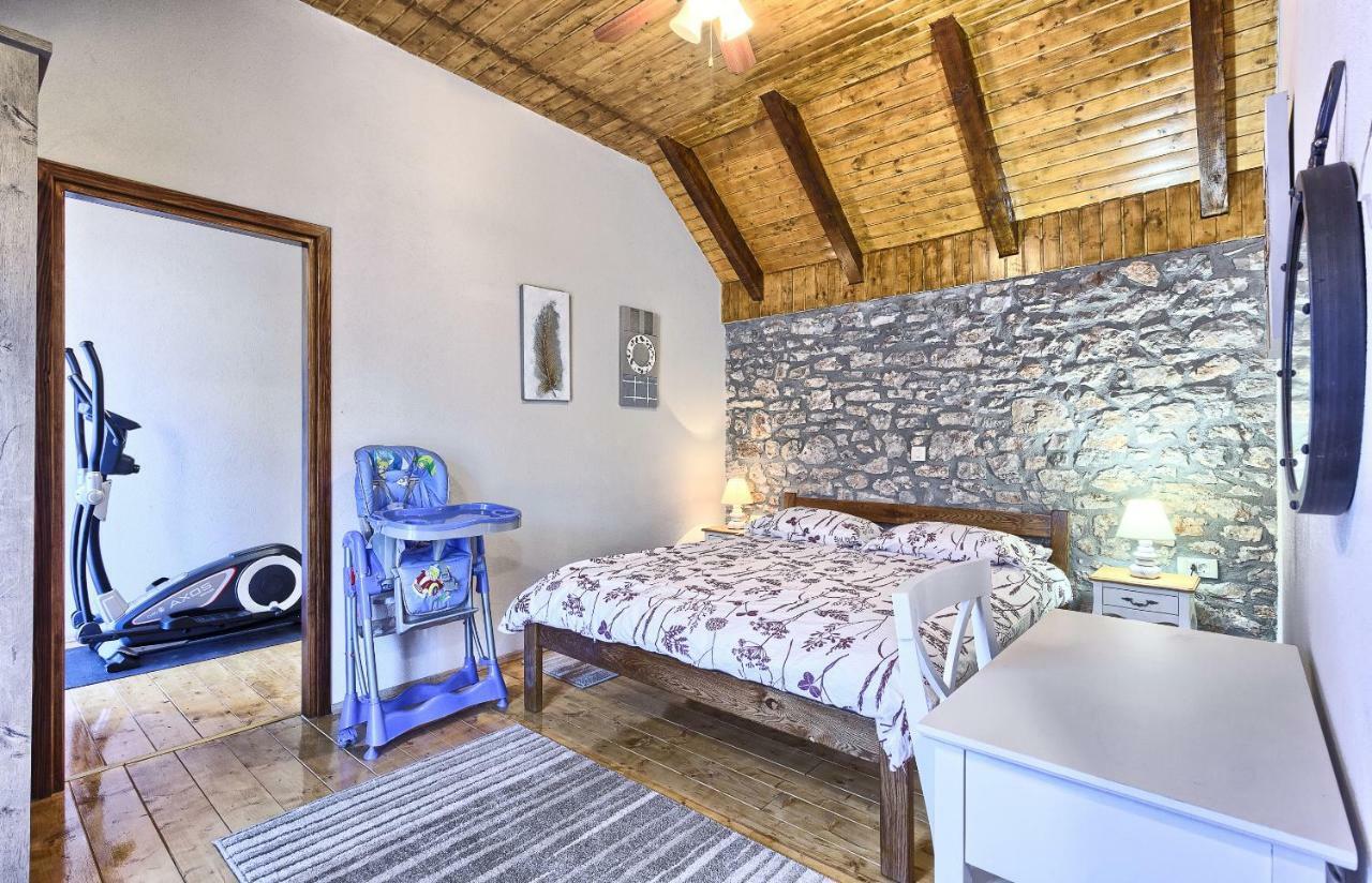 Dalmatia Stone House - Heated Pool Pensionat Biorine Exteriör bild